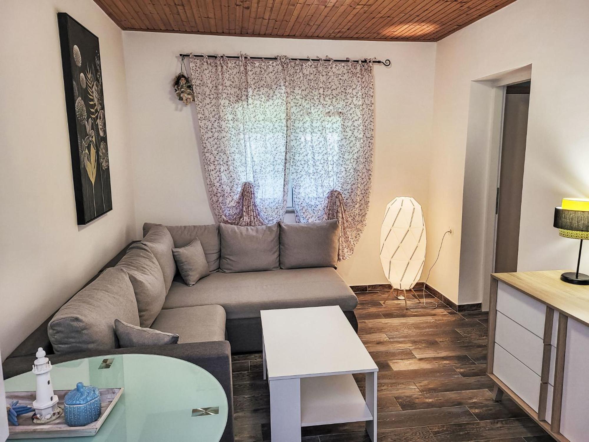 Holiday Home Matea By Interhome ニン エクステリア 写真